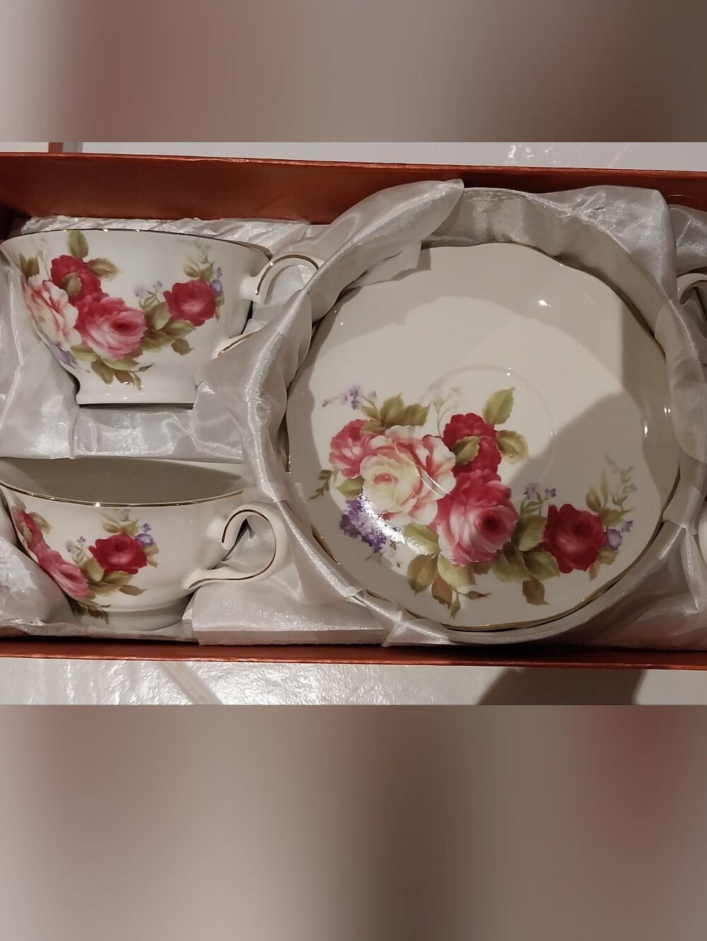Floral Porcelain Tea Set - Pink Rose Pattern